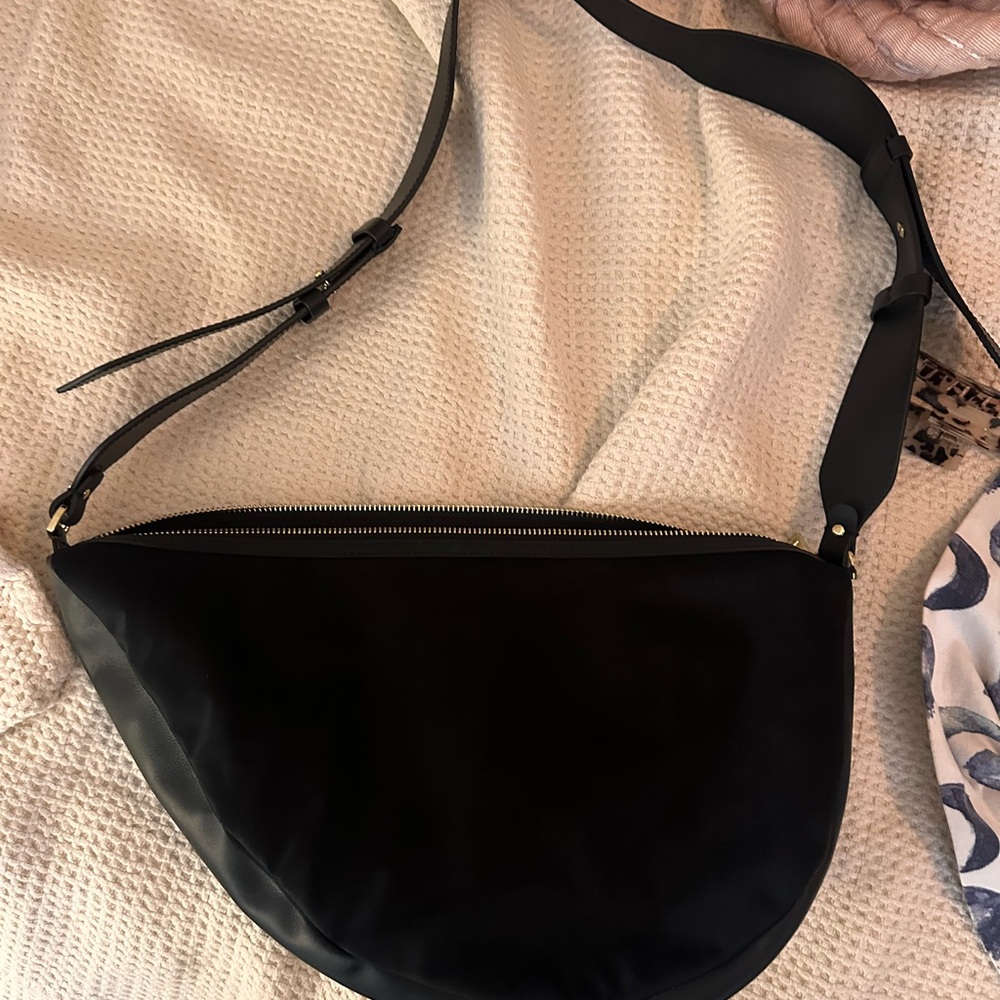 Bandolier Daphne Crossbody Bag - Picture 6 of 7